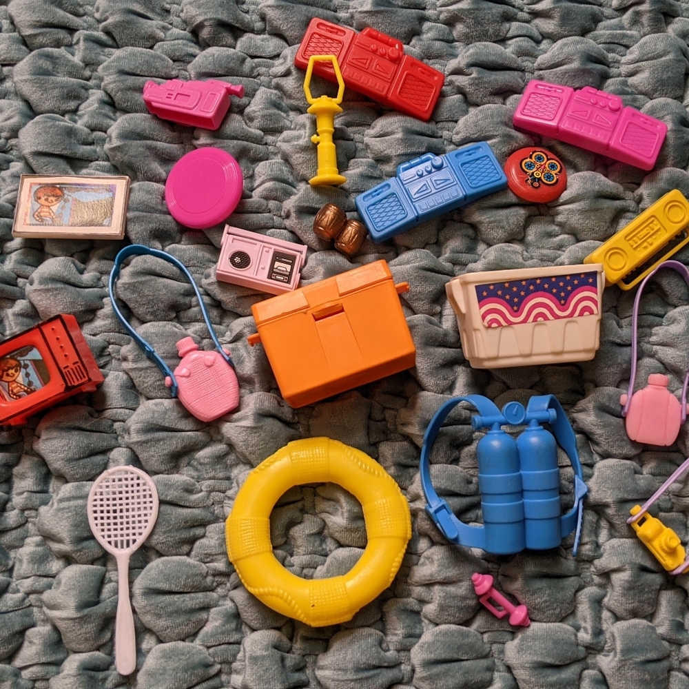Barbie Lot - Summer Fun Accessories